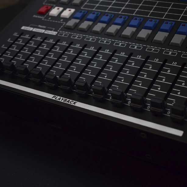 PLS Litecraft 1024 Consola DMX de 1024 canales - Imagen 8