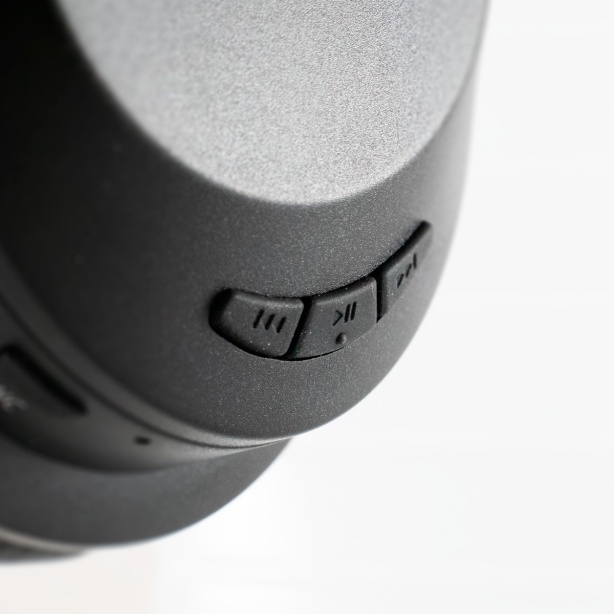 KÖLT – K740NC Auricular Bluetooth - Imagen 3